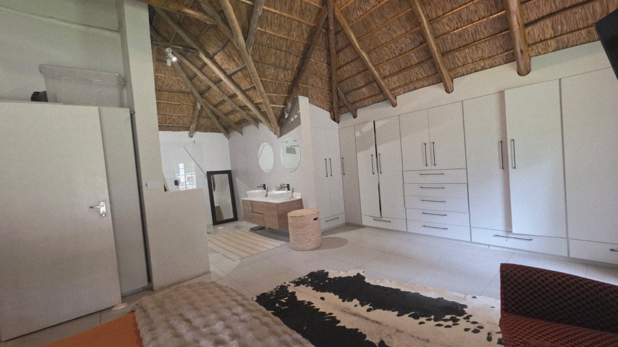 4 Bedroom Property for Sale in Wilkoppies North West